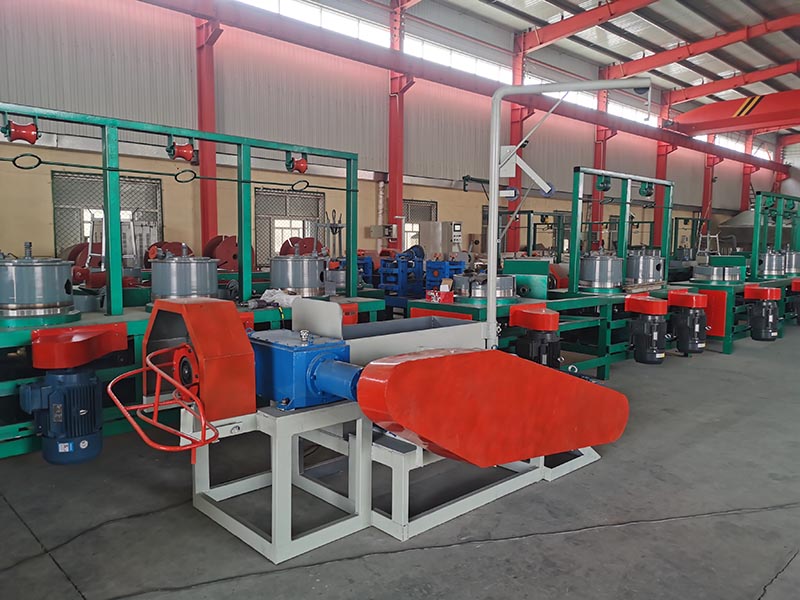 300型象鼻子收線高速水箱拔絲機組